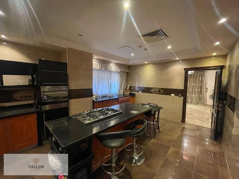 4 3e562fe1-1405-4f8a-87d1-58db80bc7ba7. jpeg