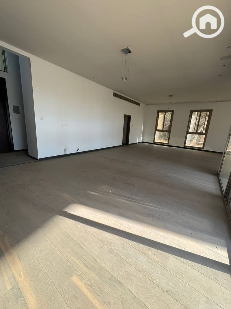 2 WhatsApp Image 2025-09-22 at 2.36. 01 PM. jpeg