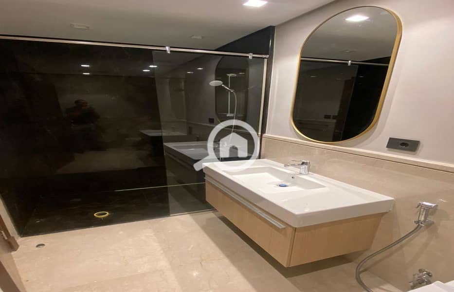 5 WhatsApp Image 2024-09-17 at 3.37. 11 PM (3)_1400x900. jpg