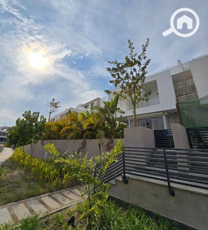 7 {E22144D6-77D0-489C-8204-8D13EA3793C5}. png