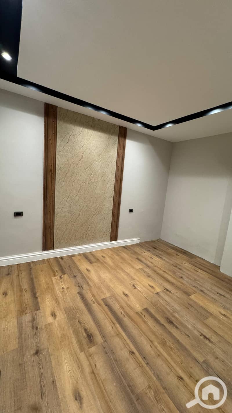 8 WhatsApp Image 2025-11-24 at 10.33. 41 PM (1). jpeg