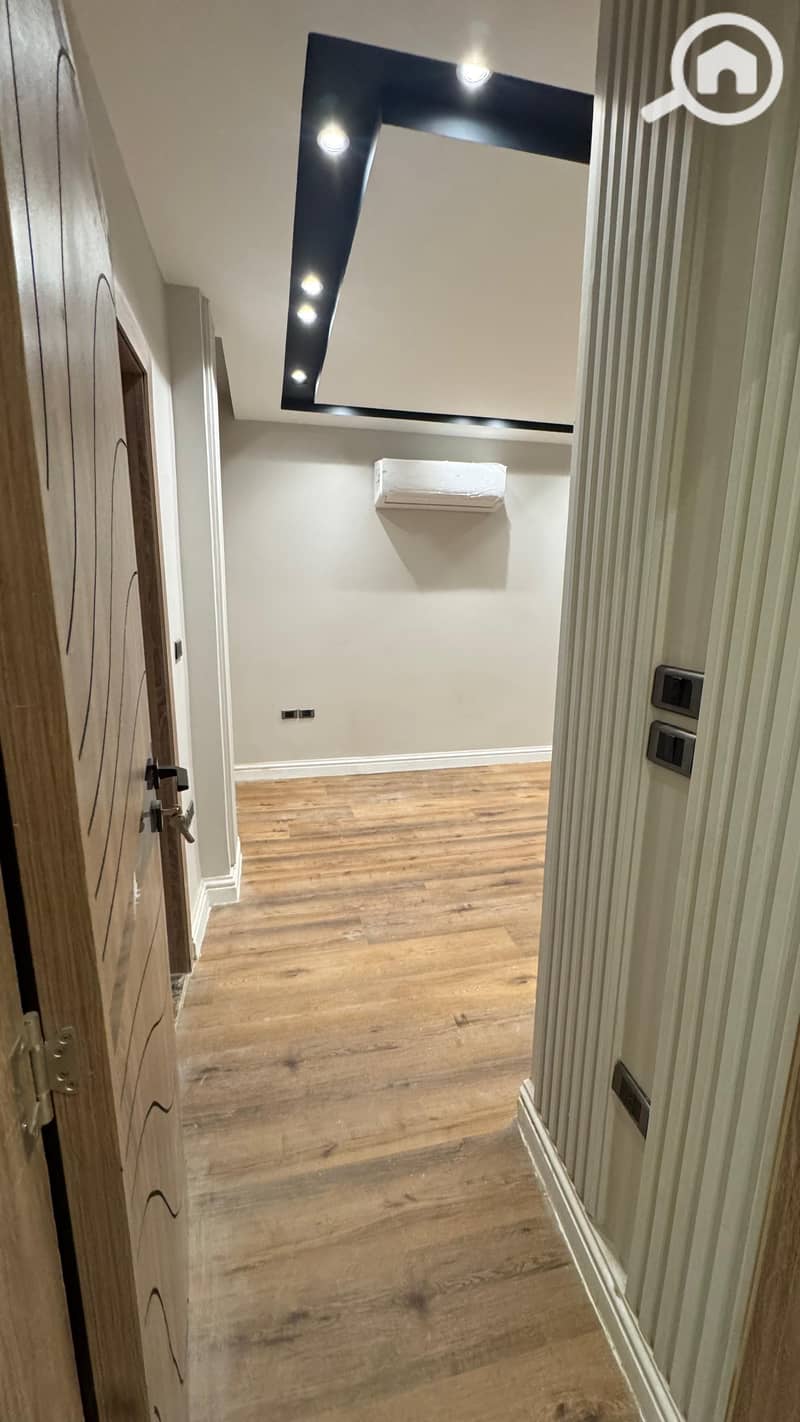 10 WhatsApp Image 2025-11-24 at 10.33. 40 PM (1). jpeg