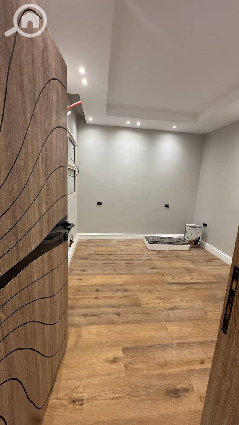 11 WhatsApp Image 2025-11-24 at 10.33. 39 PM (2). jpeg