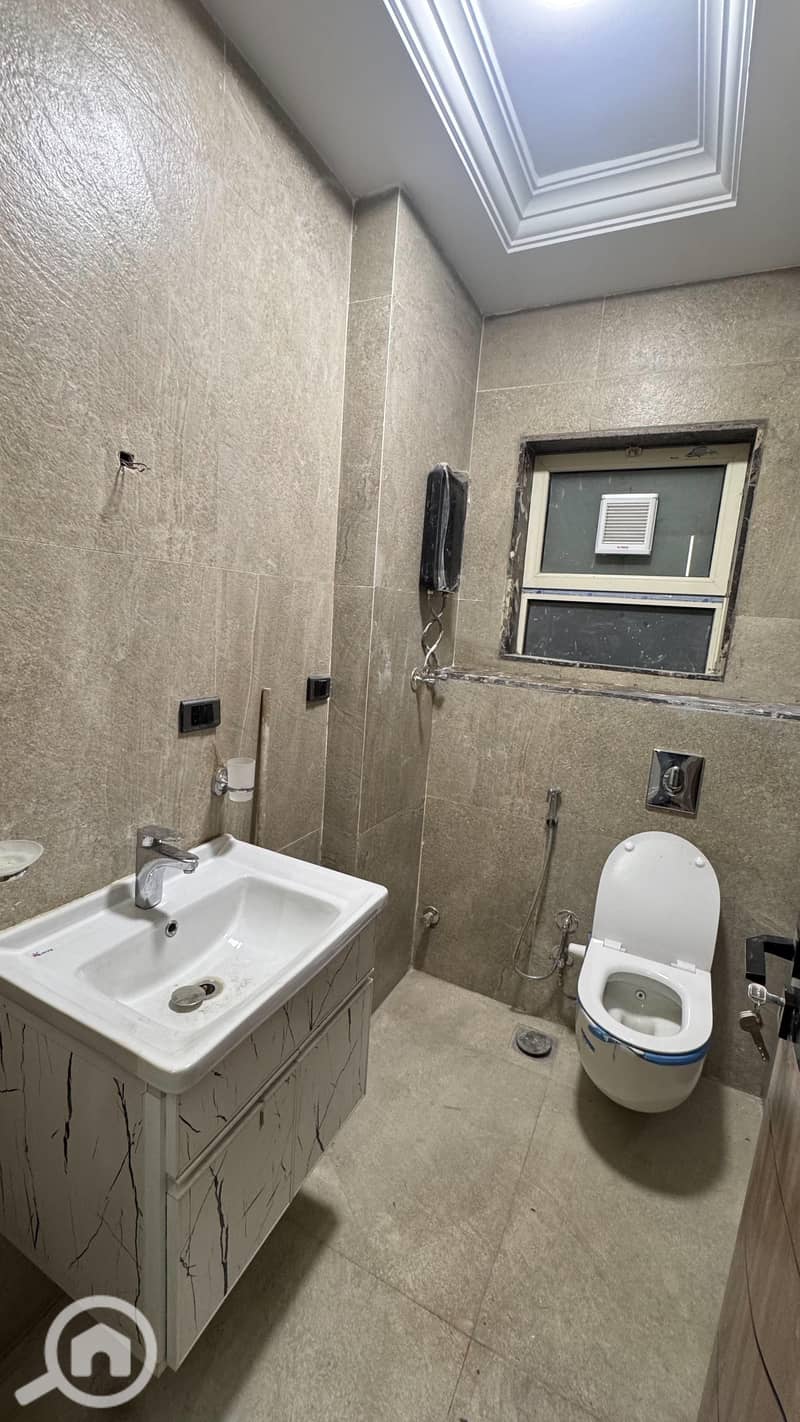 17 WhatsApp Image 2025-11-24 at 10.33. 03 PM. jpeg