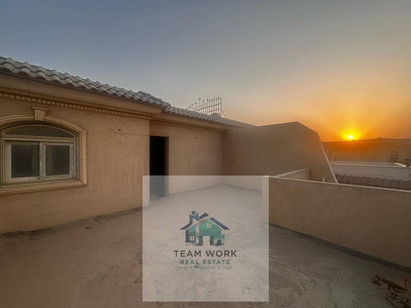 2 3bc12c02-308b-4cfb-94c1-93ada365d21f. jpg