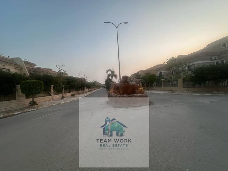 8 55d44c0e-f823-4cf9-aecf-76913a9d1b57. jpg