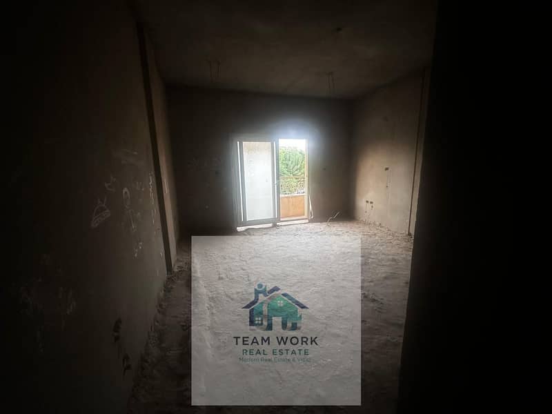 10 4365e25f-5275-4ac1-9bba-86bc5eebffda. jpg