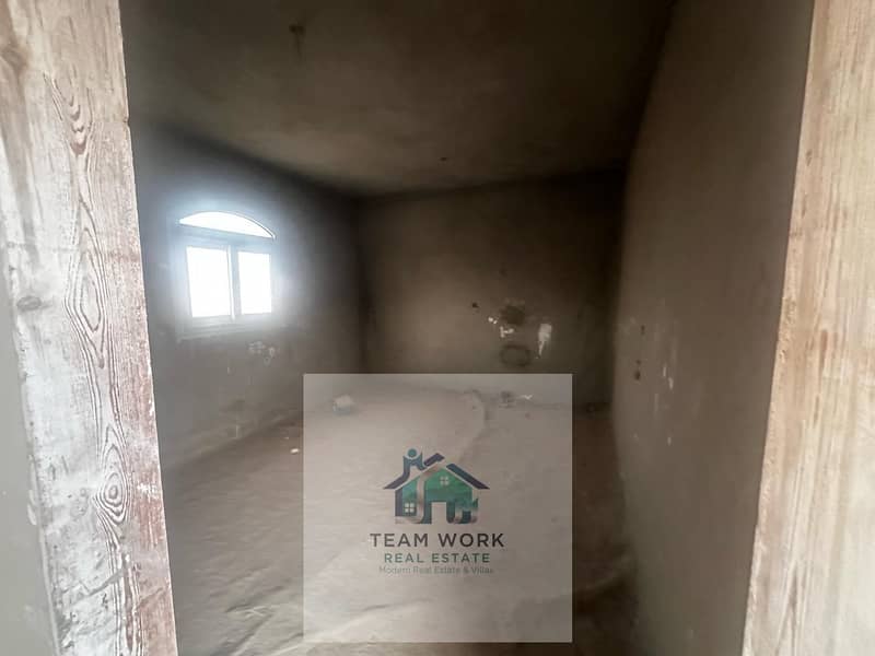 11 aeef5c44-8bad-46cf-a0b3-049749bbcba2. jpg