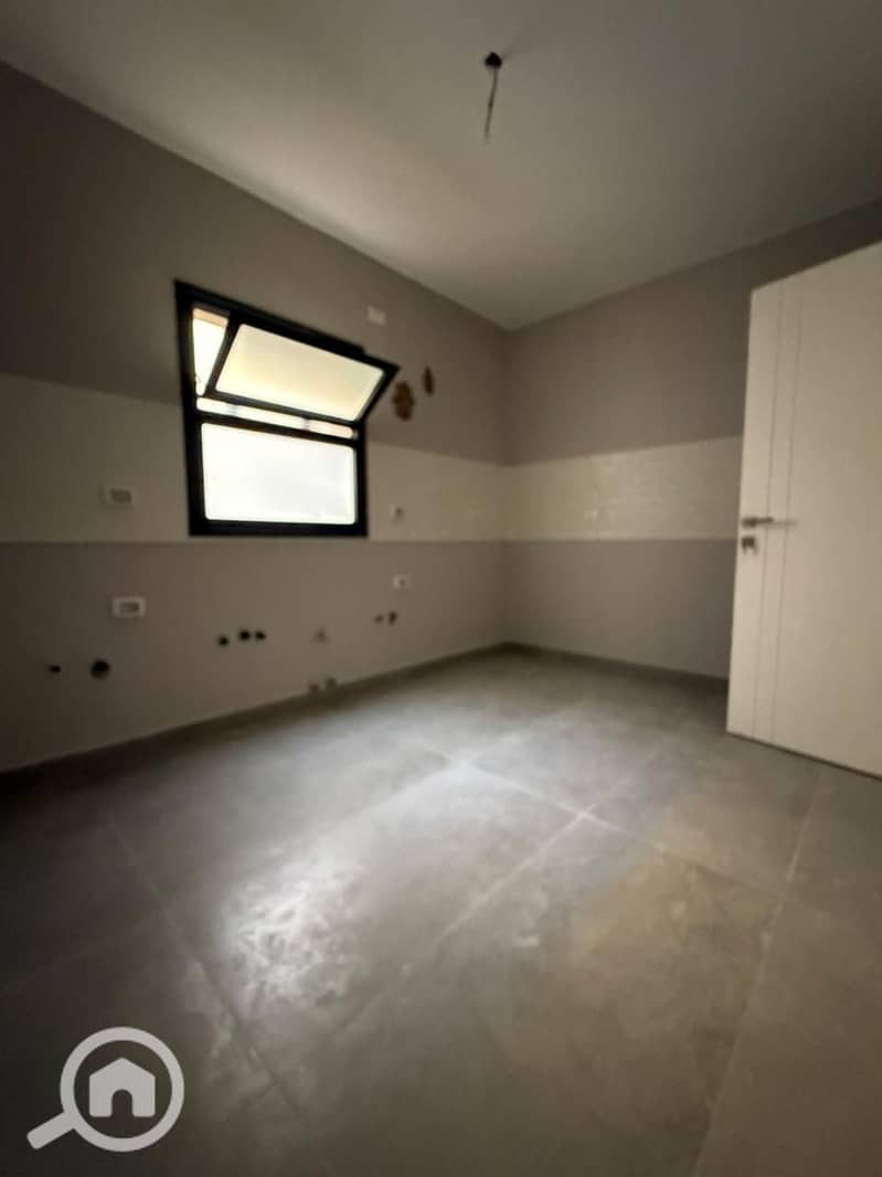 11 WhatsApp Image 2025-11-25 at 11.22. 38 AM. jpeg