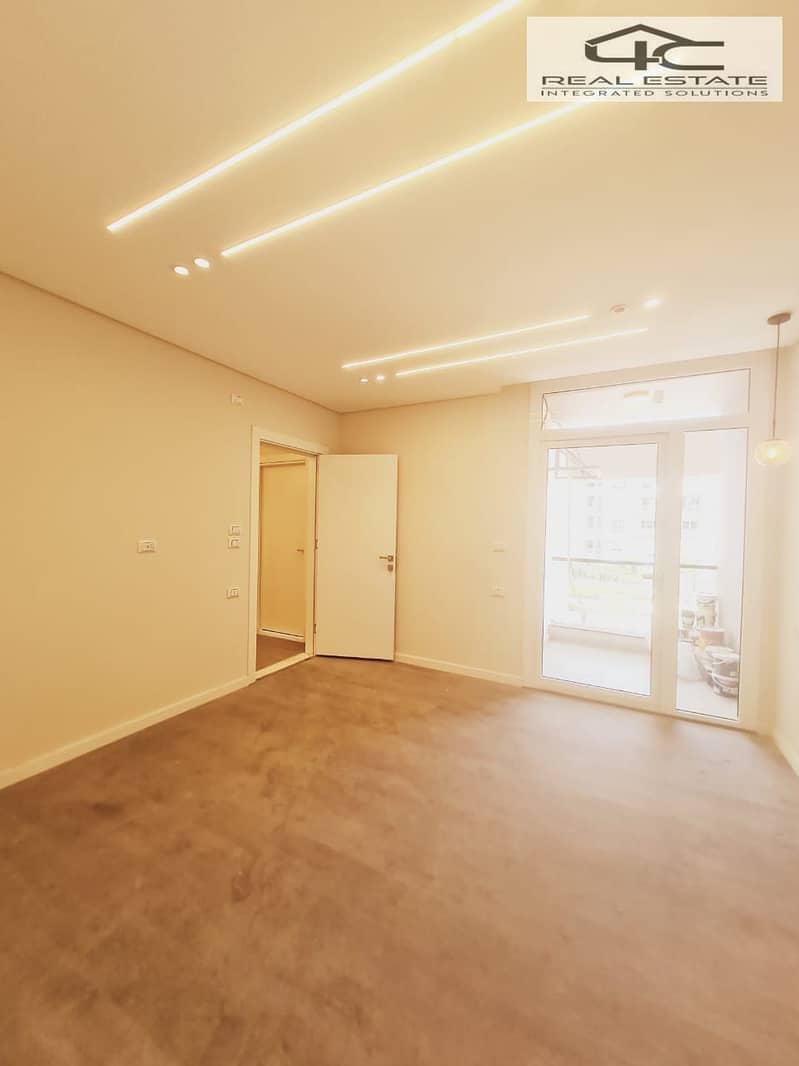 7 WhatsApp Image 2025-11-24 at 5.40. 20 PM. jpeg