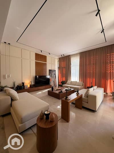 فیلا 4 غرف نوم للبيع في 6 أكتوبر، الجيزة - WhatsApp Image 2025-11-25 at 12.13. 13_8771777d. jpg