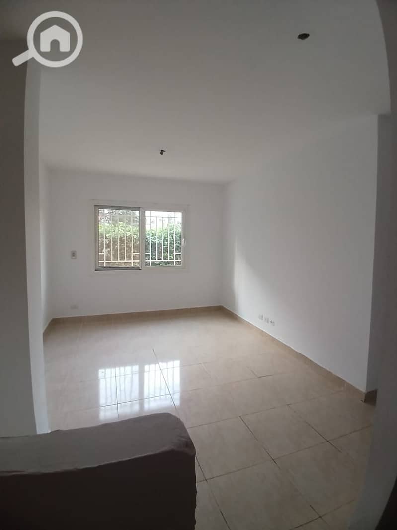 5 592d37cd-b142-4f95-9296-a760344a82b7. jpg