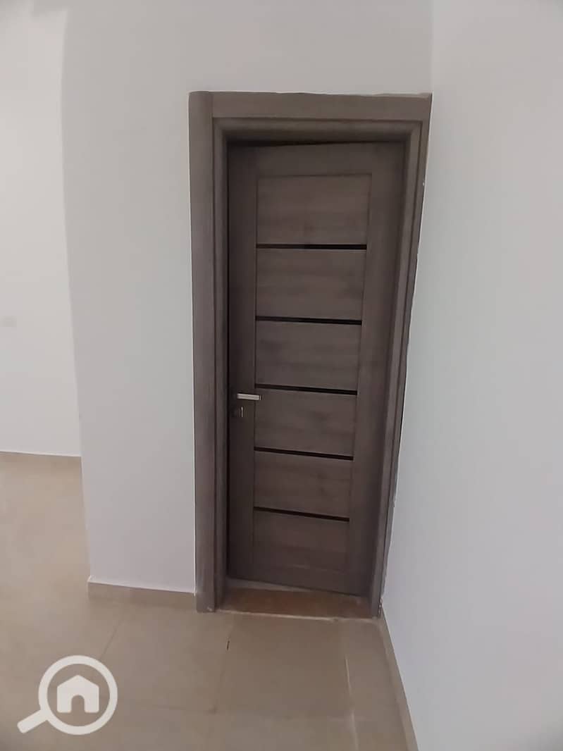 11 3890e7d8-5d55-48e1-a493-c4e767b0a5f3. jpg