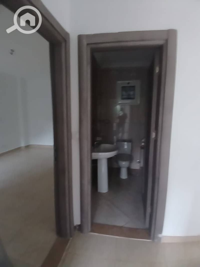 15 5e5355eb-284d-44fb-a111-c87a45166af0. jpg