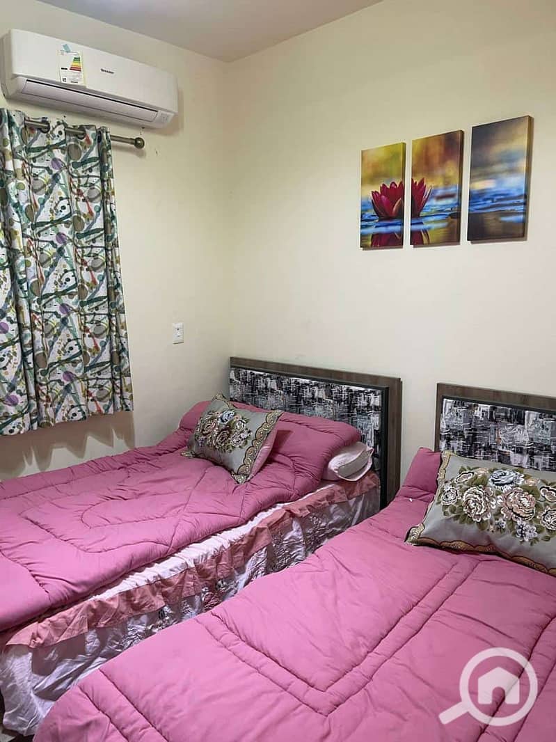 15 beaa040a-4c80-4ad5-ae10-fd0982d2b380. jpg