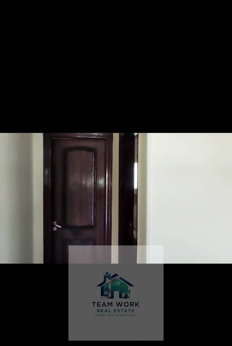 4 889a439b-e577-4382-9b2f-24888489cafb. jpg