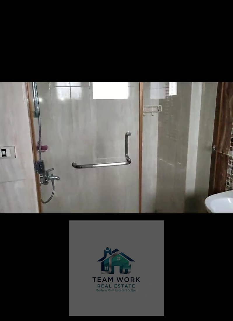 8 163ed787-dbaa-4de6-8779-ad41aae46468. jpg