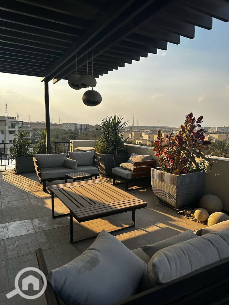 5 28faacb9-140f-40d7-85fc-f05e32b93340. jpg