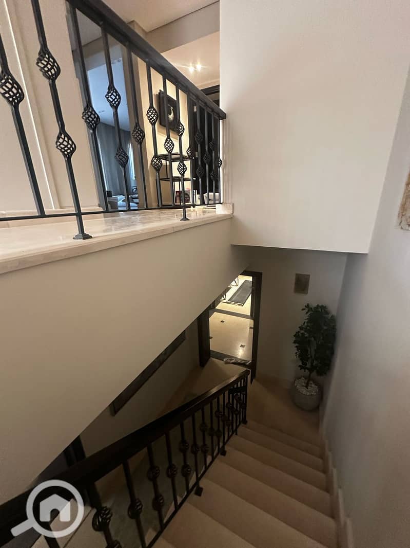 22 d3aefc81-ddc0-4387-b294-c798111083e5. jpg