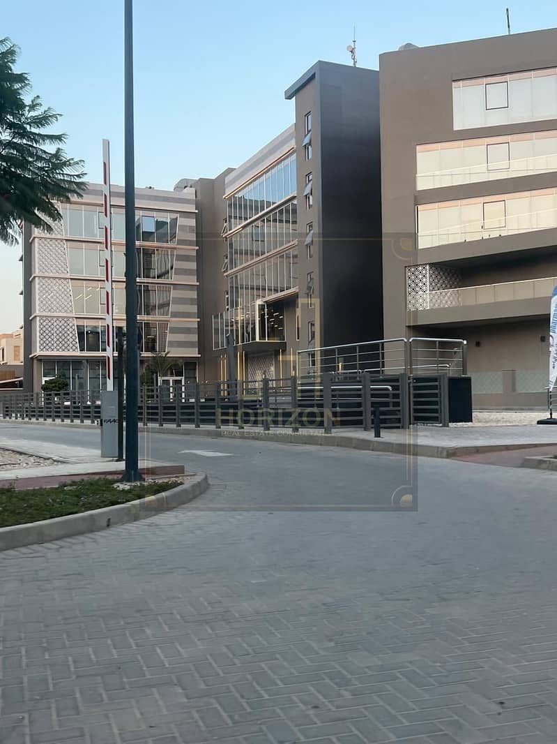 2 WhatsApp Image 2025-11-25 at 12.08. 49 PM. jpeg