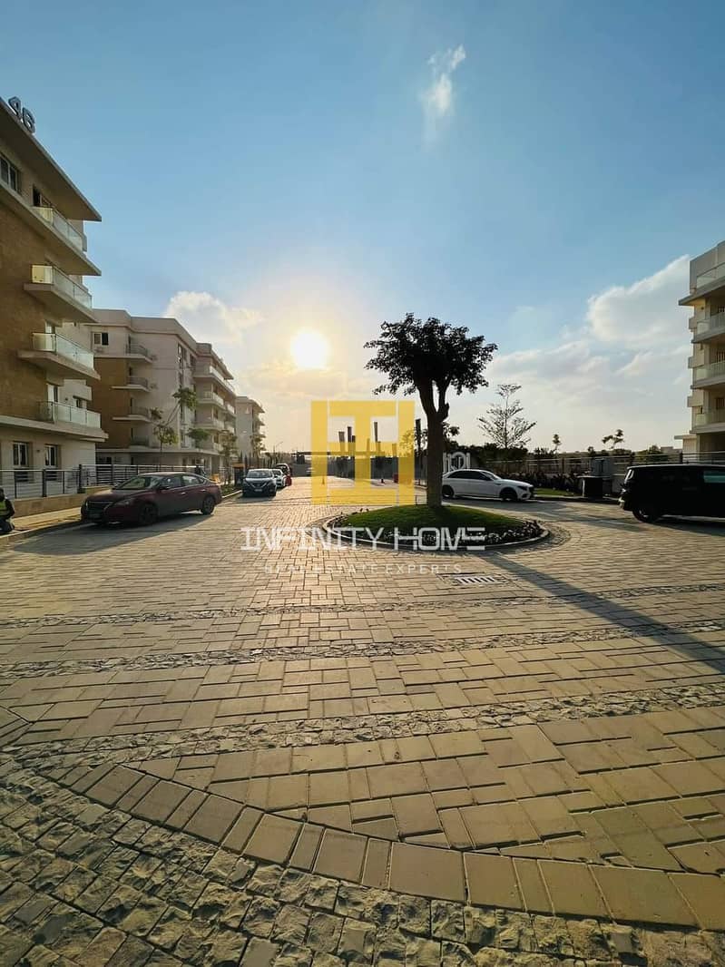 7 481212732_1441883240513333_7891417277930288997_n. jpg