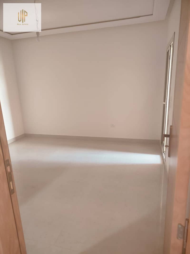 2 WhatsApp Image 2025-11-12 at 3.16. 13 PM (1). jpeg