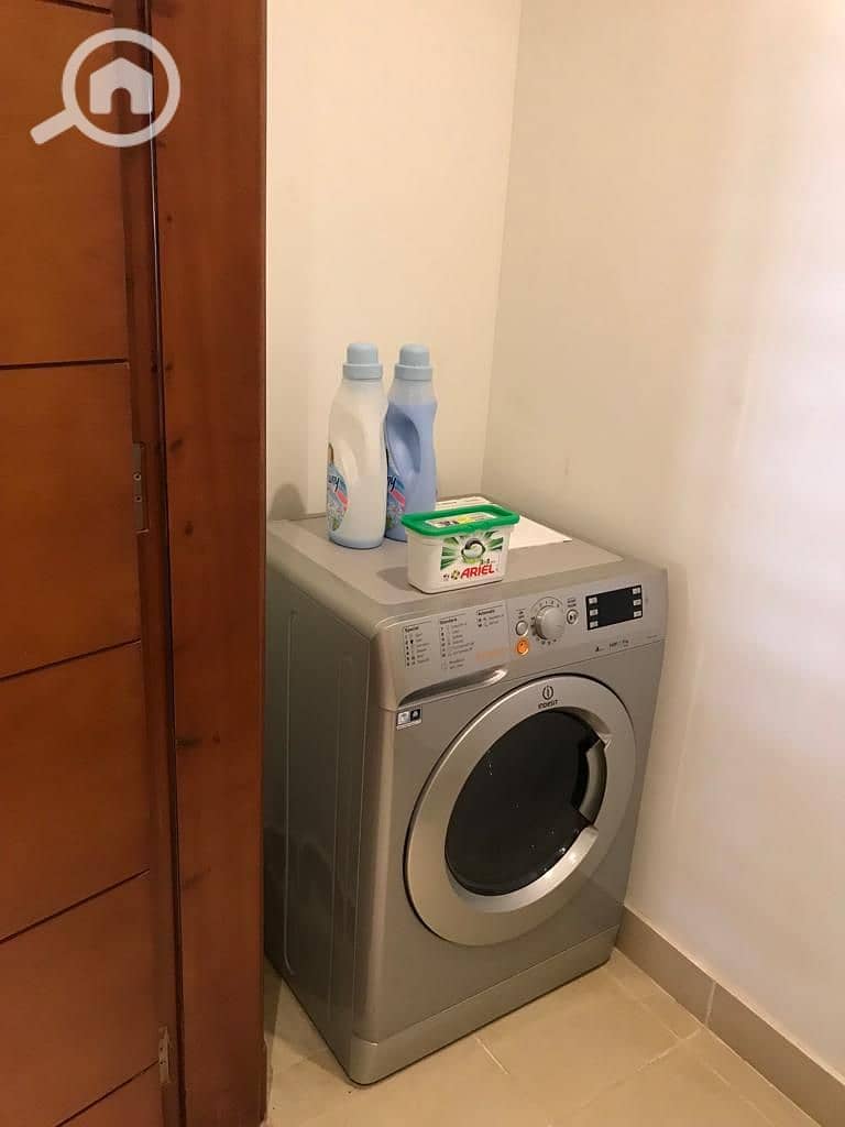 9 cdcec331-41de-4398-983b-77d0867c8989. jpg