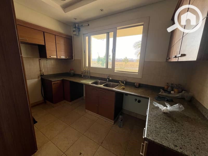 2 4e0c3400-8ac5-48e8-804b-788f818743c8. jpg