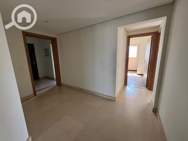 3 39e40bfe-c567-4100-b7c7-14da7378e50b. jpg