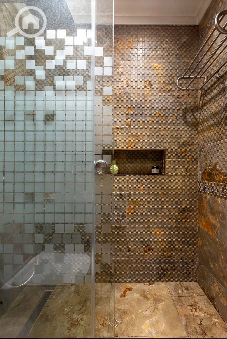 8 WhatsApp Image 2025-11-24 at 13.54. 11 (1). jpeg