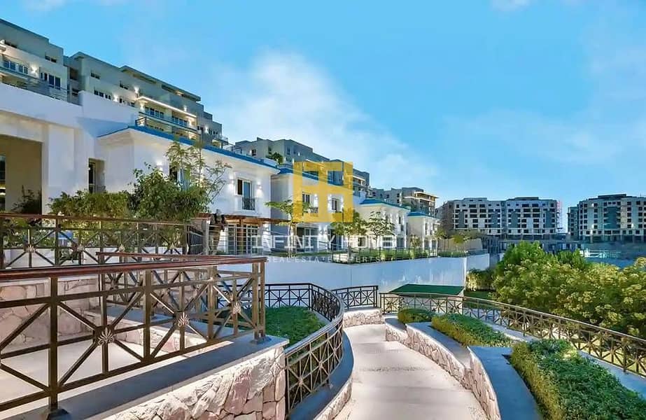 6 581933246_1828362924466762_6769082954810174354_n. jpg