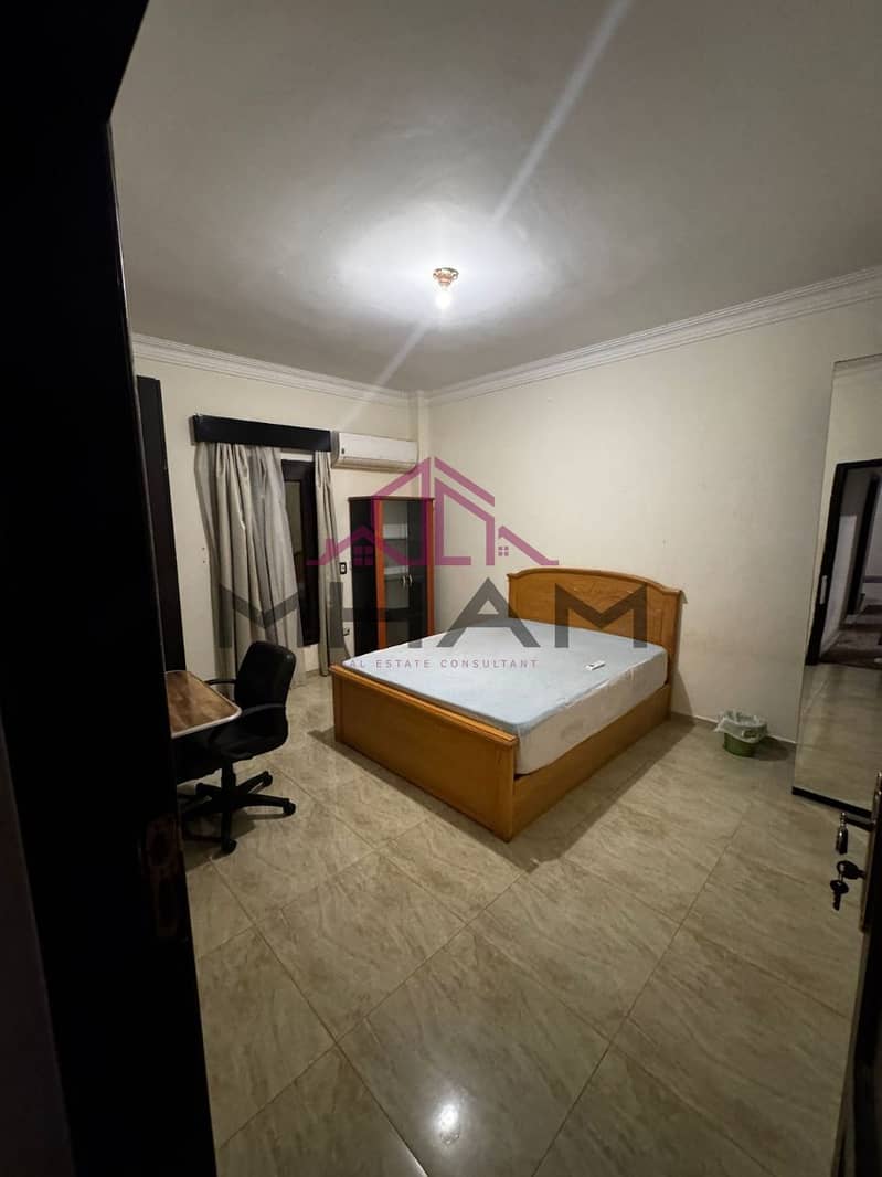 4 photo_5848162972616821676_y. jpg