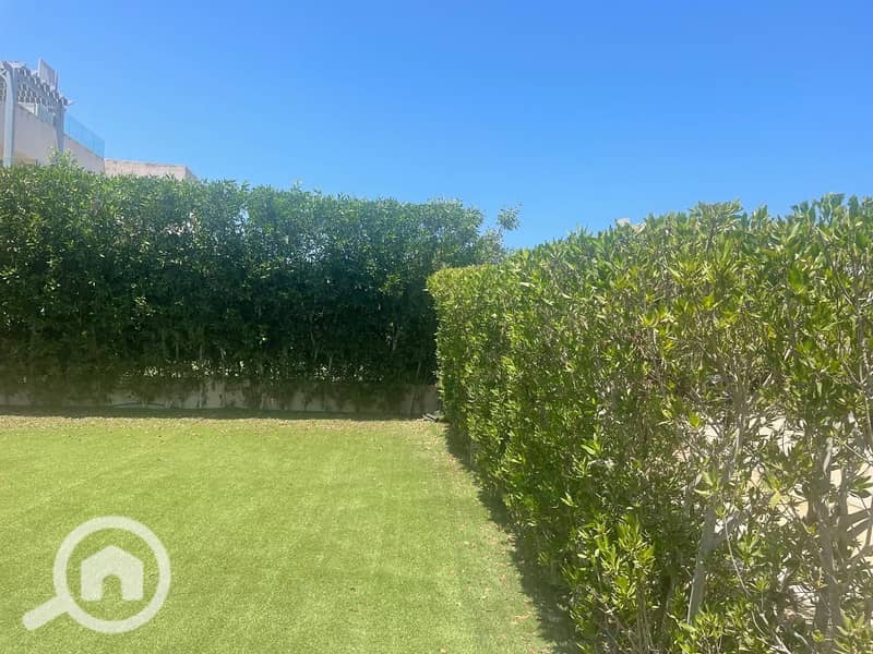 13 d7703d5a-b93e-4e46-a1ff-ab30b837c2c8. jpeg