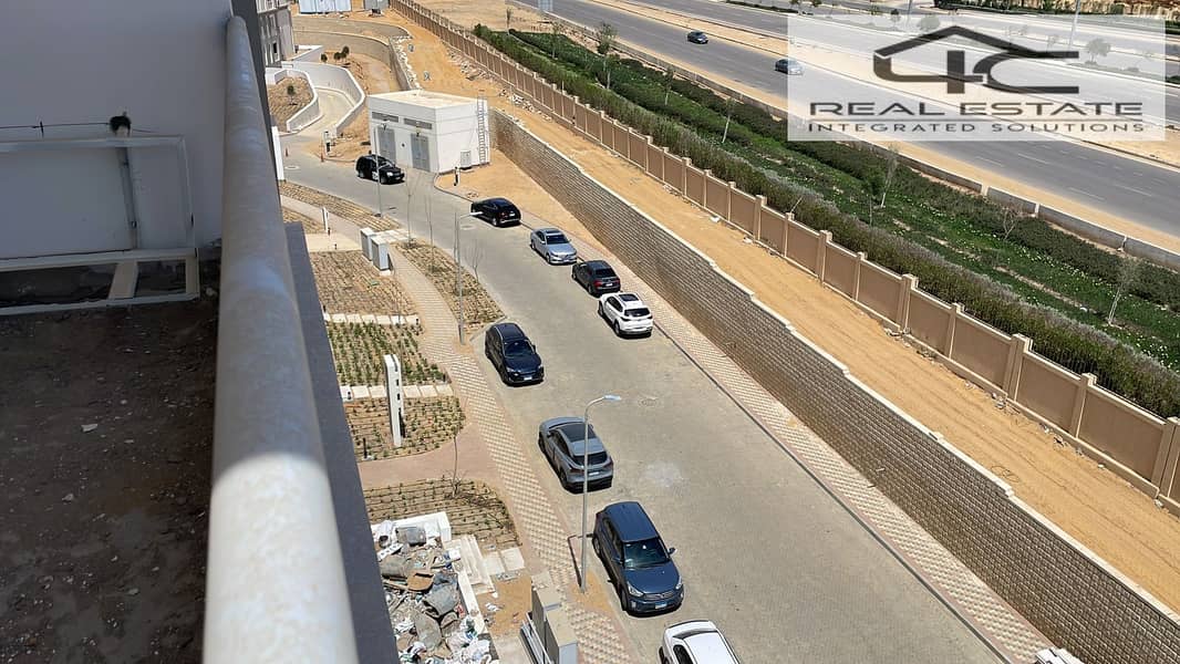 10 WhatsApp Image 2024-12-18 at 5.05. 55 PM. jpeg