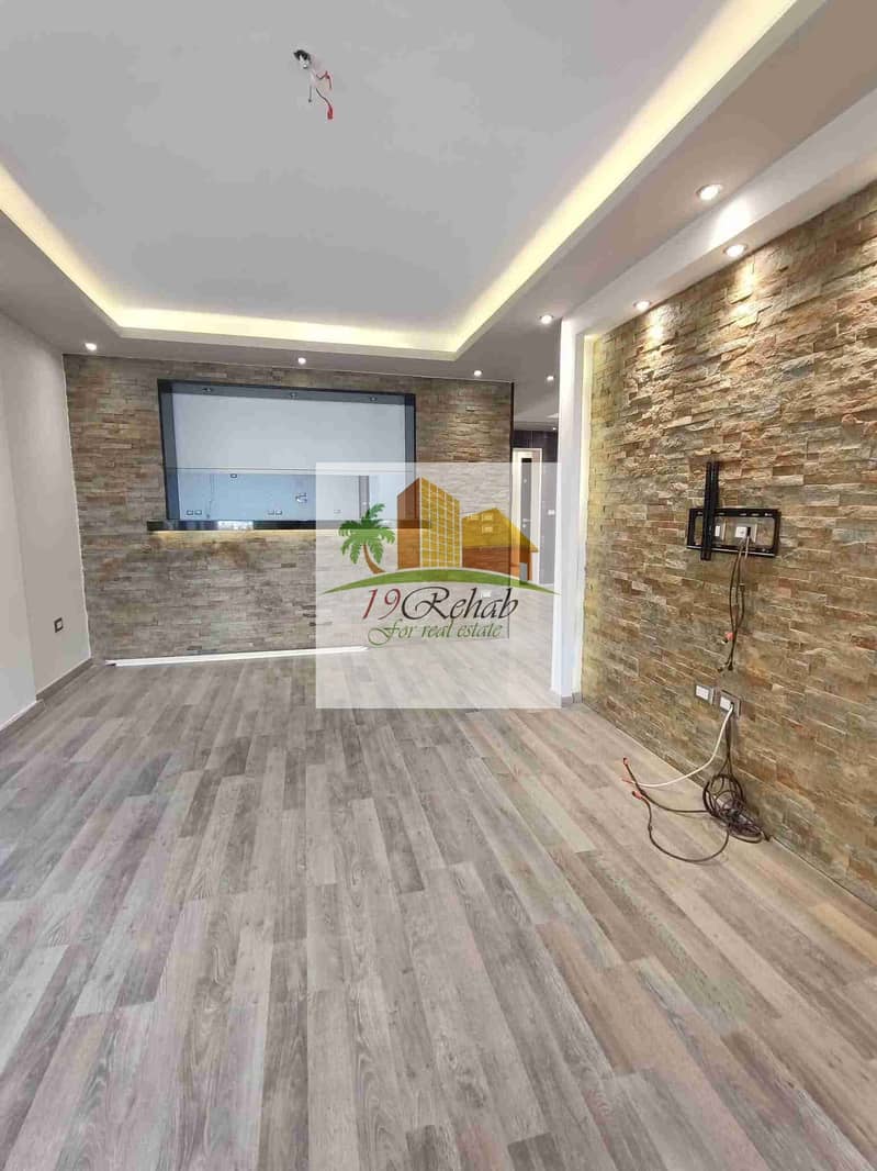 7 056bc99d-8285-4eef-8cfe-d724d686d360-1_all_215843. jpg