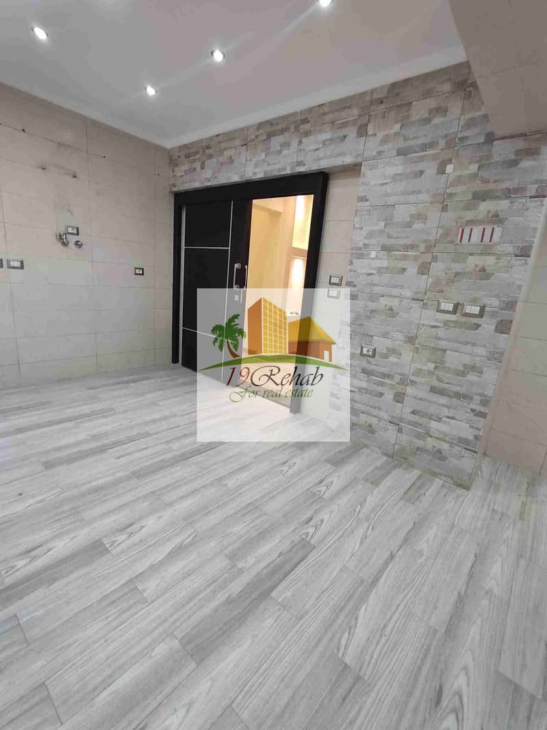 11 056bc99d-8285-4eef-8cfe-d724d686d360-1_all_215850. jpg