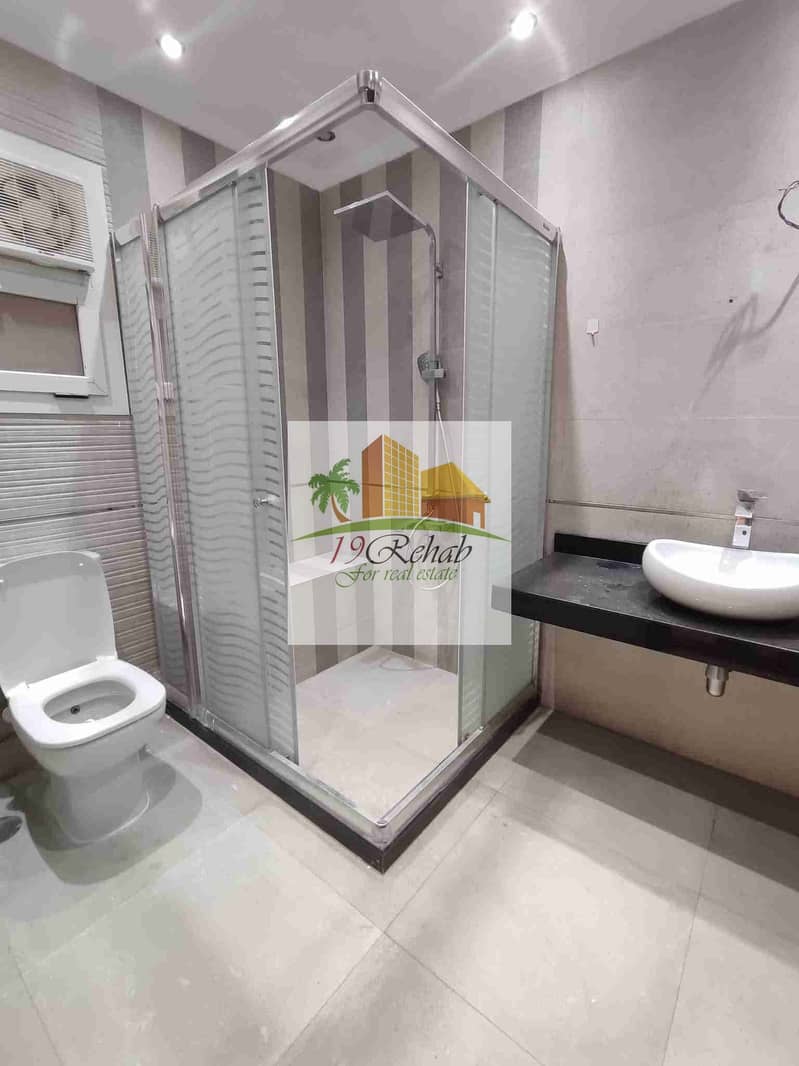 16 056bc99d-8285-4eef-8cfe-d724d686d360-1_all_215855. jpg