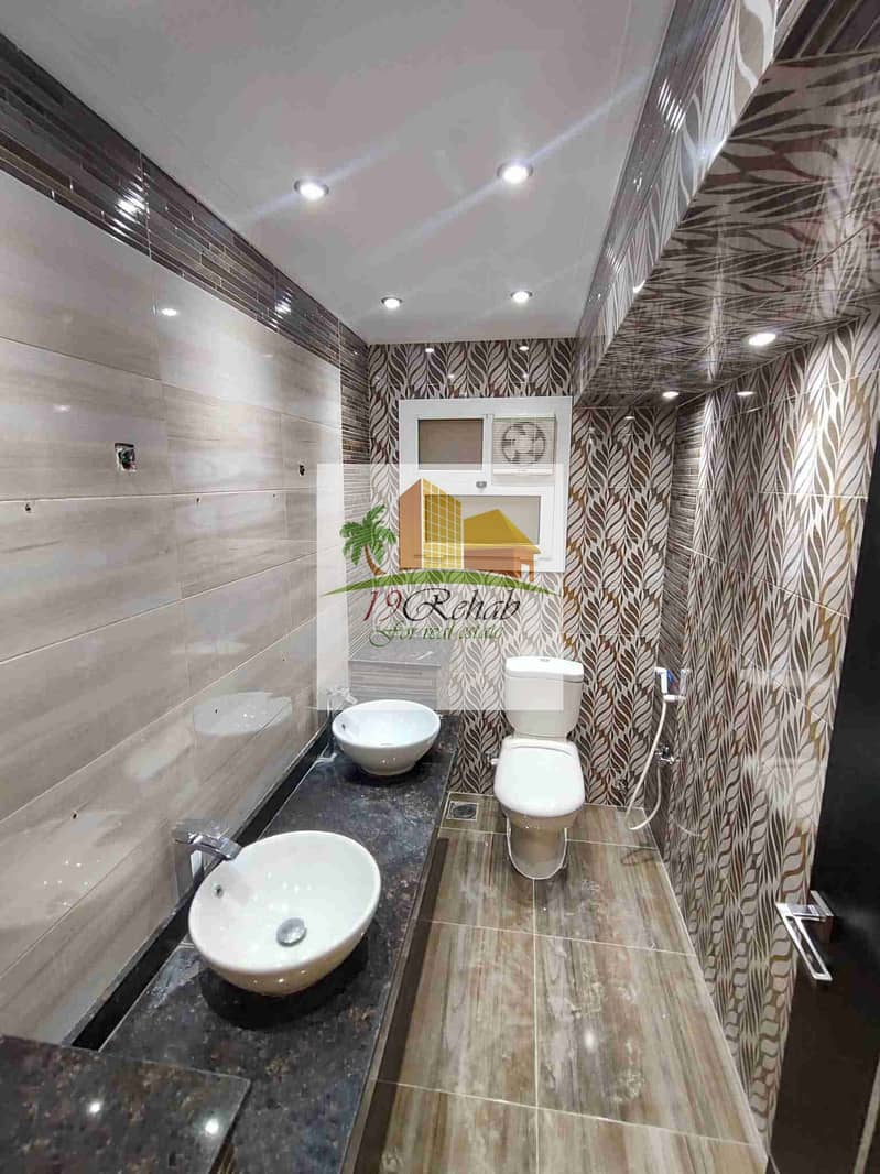 17 056bc99d-8285-4eef-8cfe-d724d686d360-1_all_215854. jpg