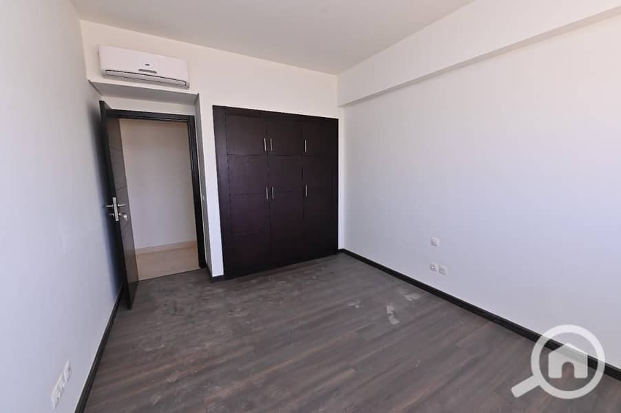 10 94b58271-885d-493b-8ac8-04ea10337bd5. jpg