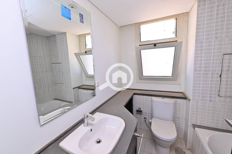 20 dd9e71c8-3043-421d-93c1-fe21a6b372b9. jpg