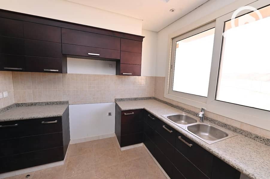 21 f2b15c44-f541-4f74-9970-eca7111f003f. jpg