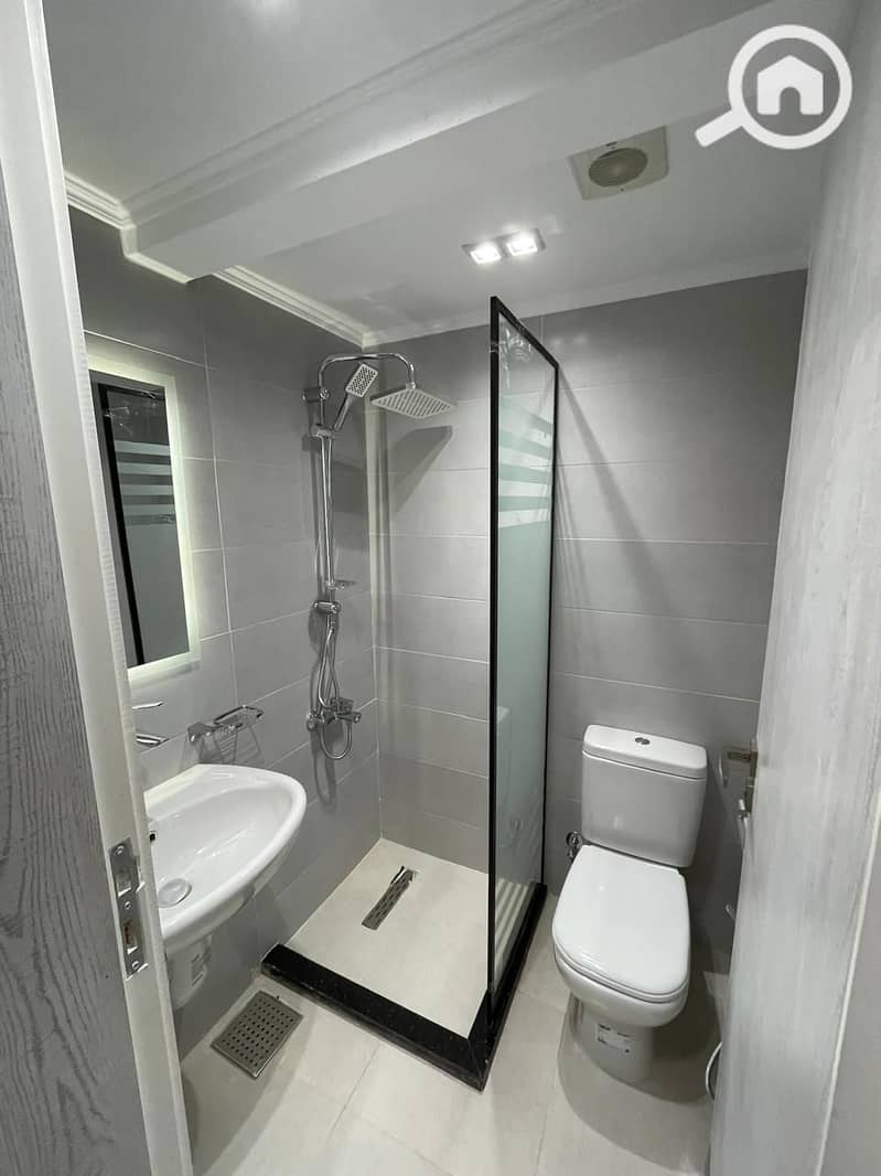 6 WhatsApp Image 2025-10-13 at 3.35. 31 PM (1). jpeg