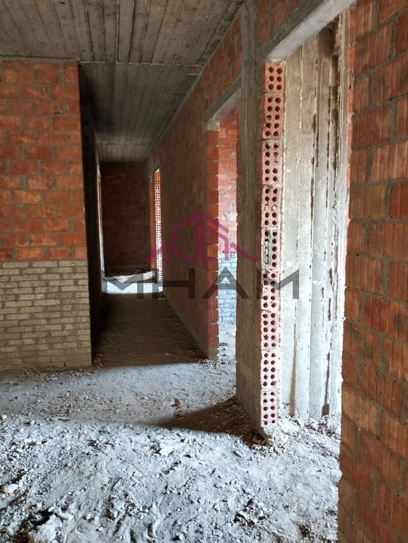 3 photo_5848392899396045769_y. jpg