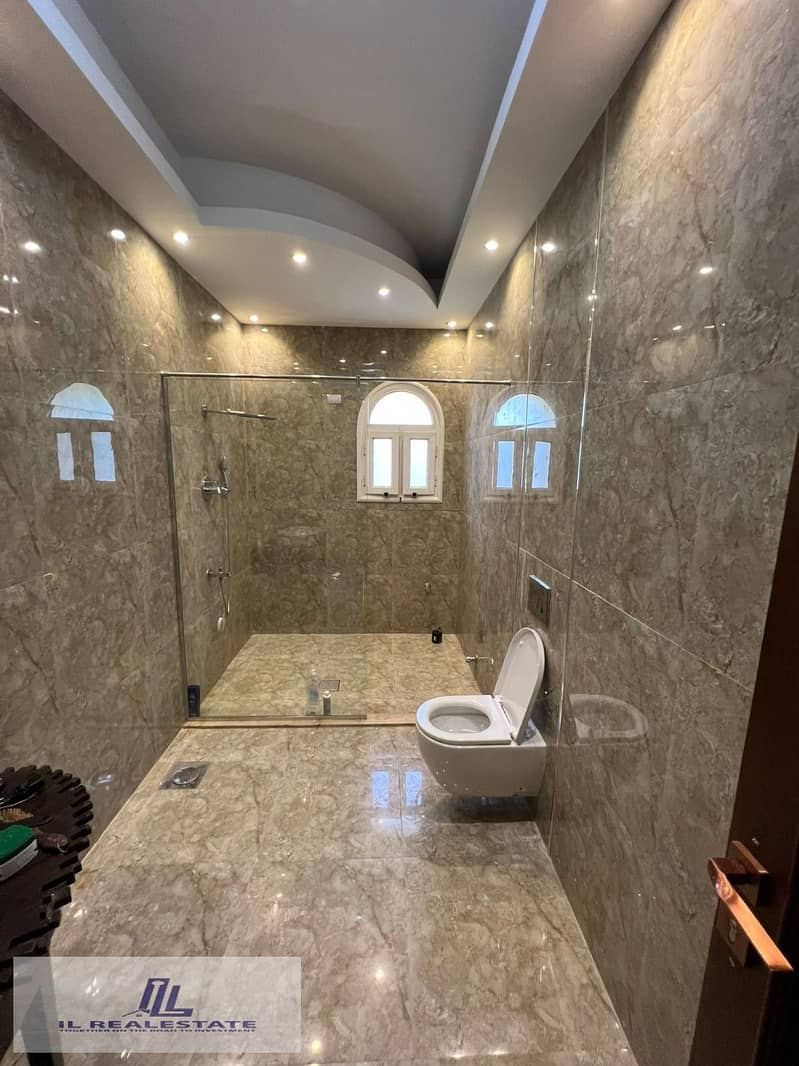 12 23bf3f10-fa7c-497c-870c-c753617ab472. jpg