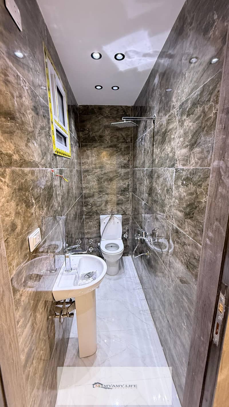 22 WhatsApp Image 2025-11-24 at 12.56. 19 PM (3). jpeg