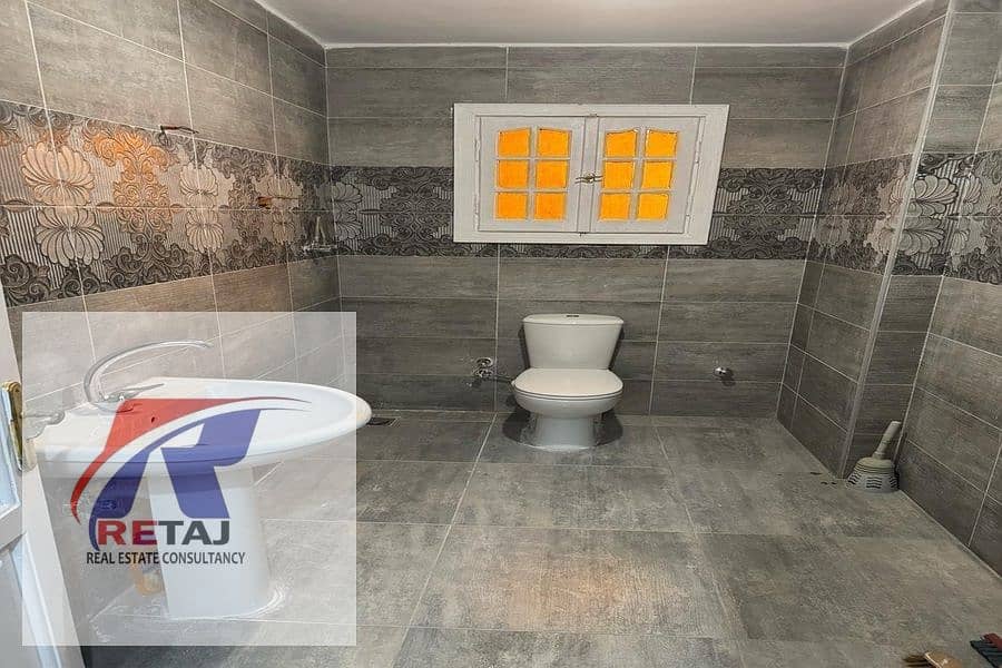 6 6e865e93-f7f6-4e2a-85fe-f3f7da09a814. jpg