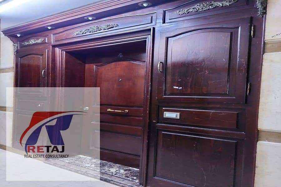 10 fe18aeb8-fcef-455f-ba7d-5f8c1b063668. jpg