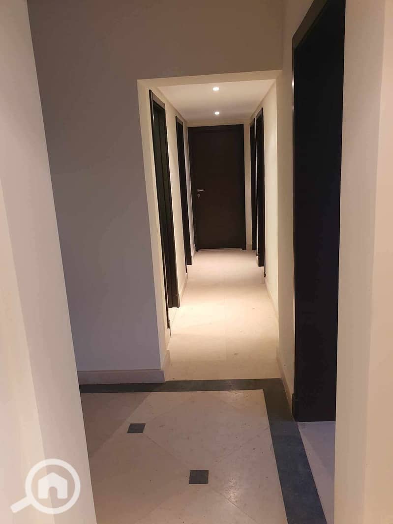 5 5cf17fb7-831f-4a73-8035-503570495618. jpg