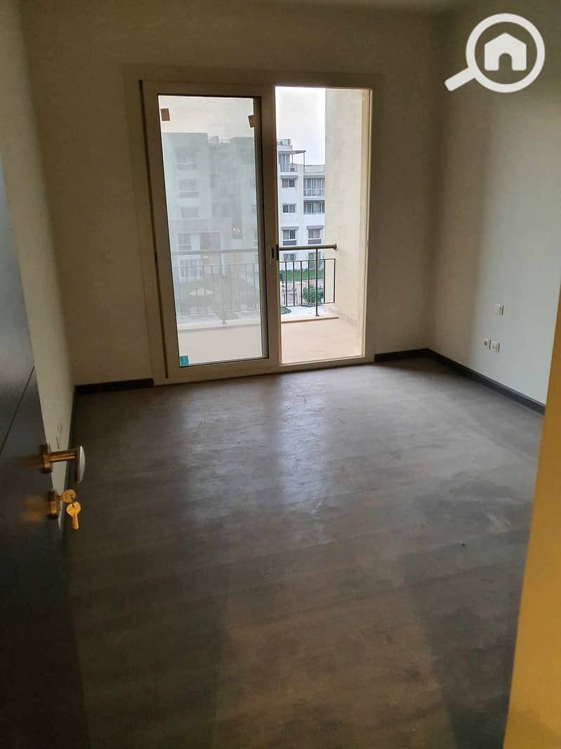 13 a0605346-dce2-4378-9b3c-620670490fbd. jpg