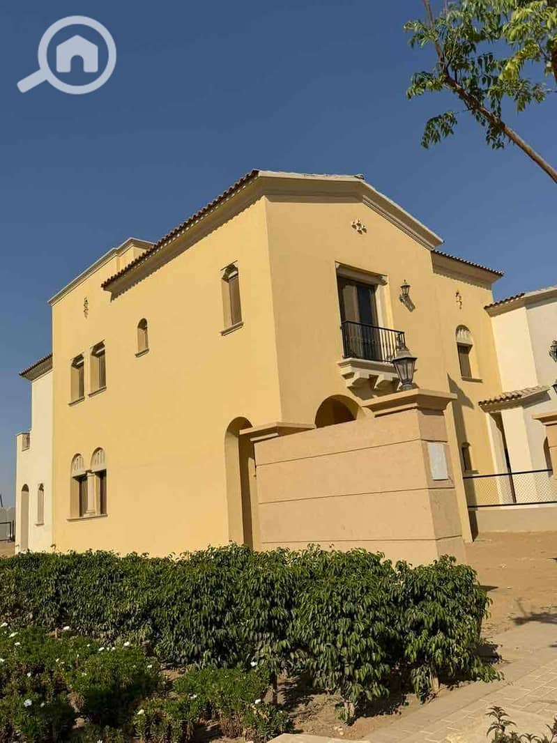 10 d6fbb449-91f5-486b-885a-d747aff0edb6. jpg